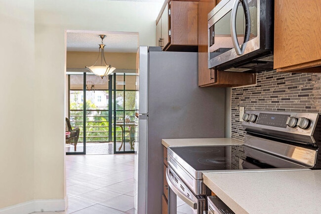 Photo - 5701 Camino Del Sol Unit 204