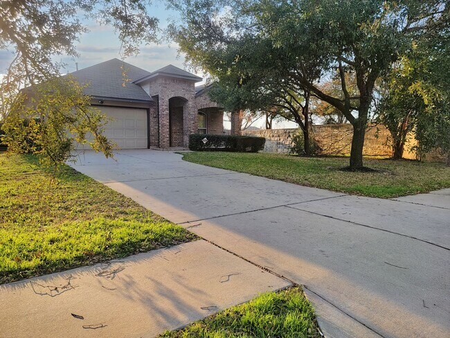 Photo - Beautiful 4 BR / 2 BA Home for Rent in Austin