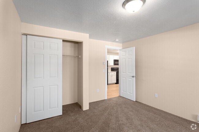 1BR, 1BA - 719SF