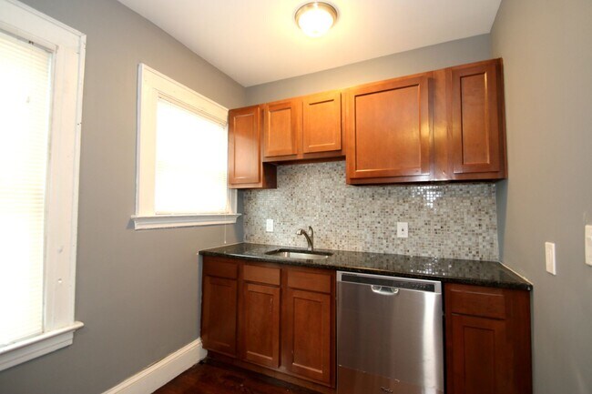 Photo - 84 Morris St Unit 2nd Fl