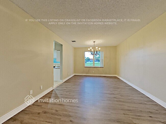 Photo - 10349 Quito St