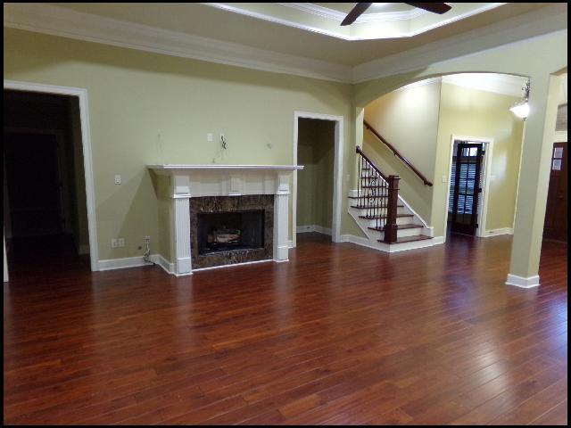 Photo - 111 Chelle Ln