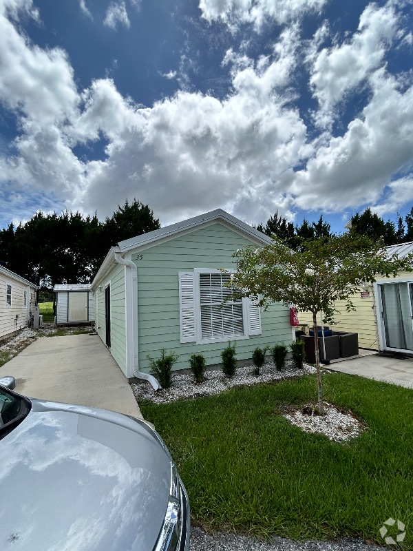 Building Photo - 2727 Frontage Rd Rental