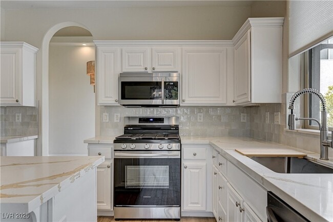 Building Photo - 9475 McCombs St