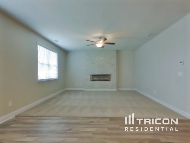 Photo - 331 Leyland Crossing