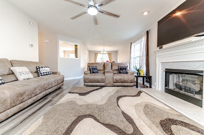 Photo - 174 Falling Leaf Dr