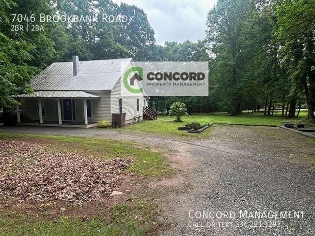 Photo - 7046 Brookbank Rd