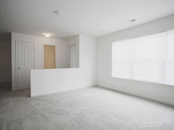Carlyle Place Apartments