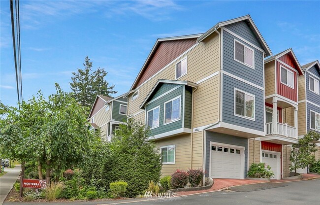 End unit townhome - 4802 214th Ln SW Townhome