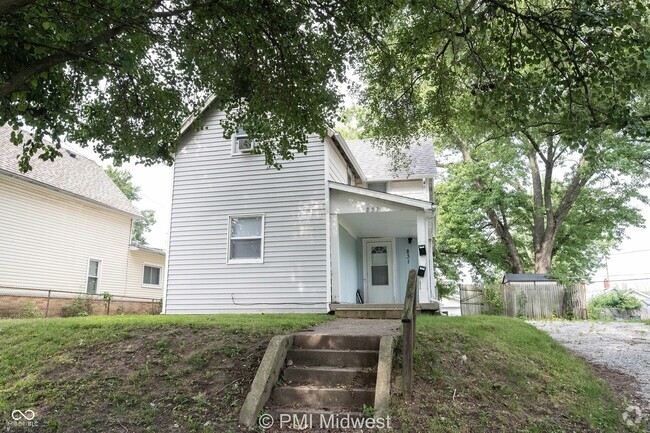 Building Photo - 831 S Webster St Unit 1/2 Rental