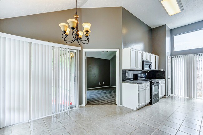 Photo - 8410 Fawn Wind Ct