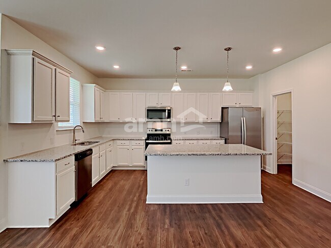 Photo - 159 Twin River Dr