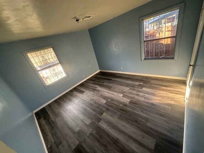 Photo - 1748 West Ln