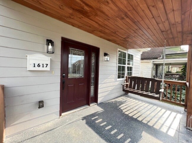 Photo - 1617 Heiman St