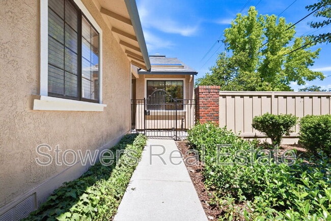 Photo - 2033 Raphael Ct