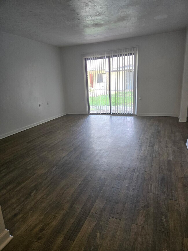 Photo - 329 Mabry St