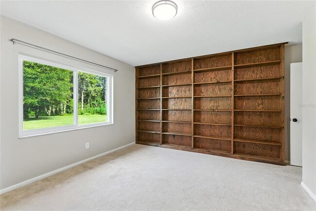 Photo - 2205 Henley Rd