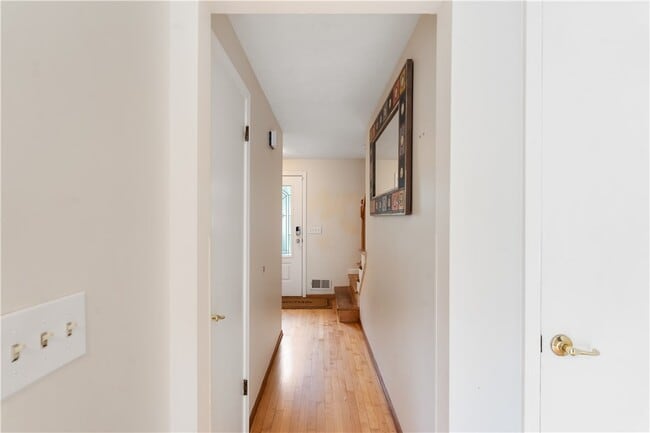 Photo - 20 Paddington Dr