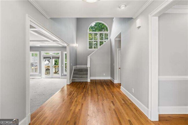 Photo - 520 Redding View Ct NW