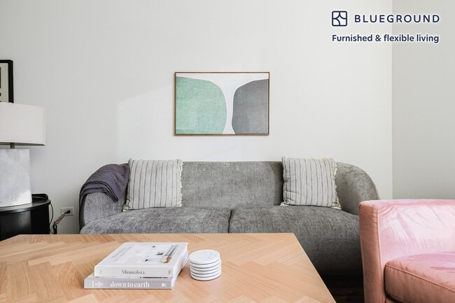 Photo - 445 E Ohio St Unit FL23-ID1123