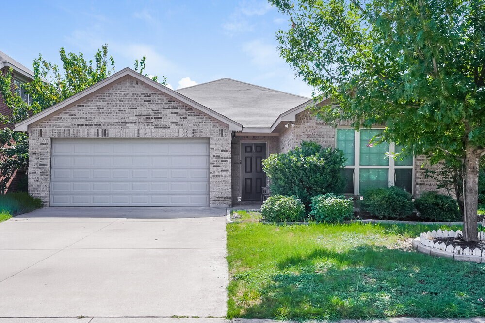 Photo - 7649 Hollow Forest Dr