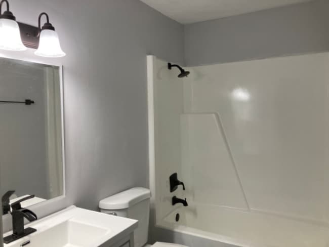 Photo - 391 Lynn Dr Unit 1