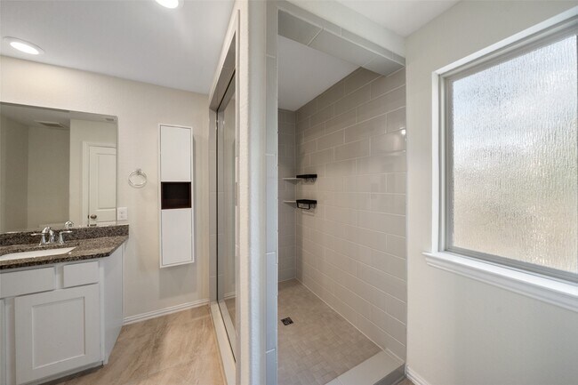 Photo - 708 Ivory Manor Dr