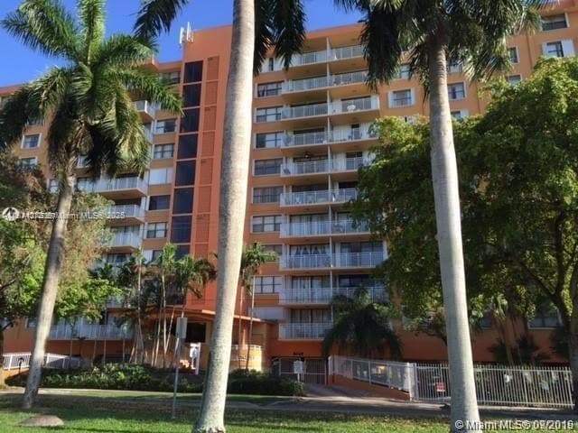 Photo - 2450 NE 135th St Condo Unit 512