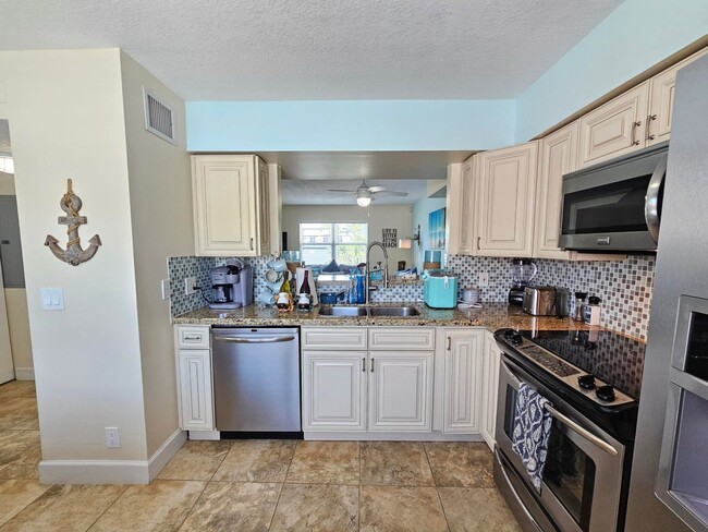 Photo - 339 Virginia St