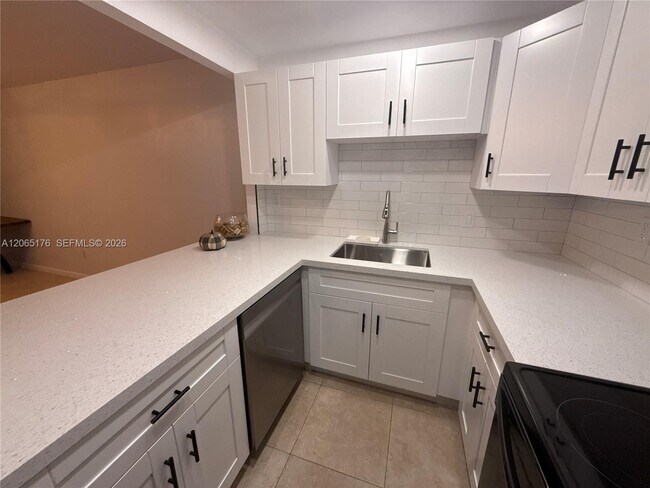 Photo - 9301 SW 92nd Ave Unit A102