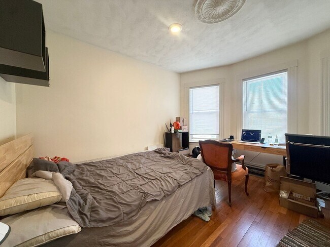 Photo - 146 Webster Ave Unidad 1