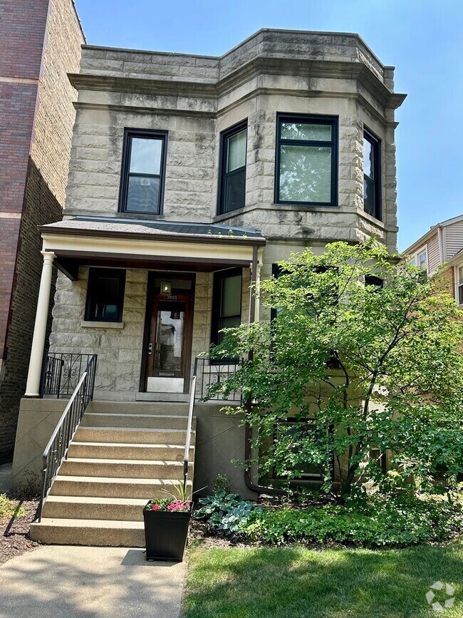 Building Photo - 3855 N Hoyne Ave Unit 2 Rental