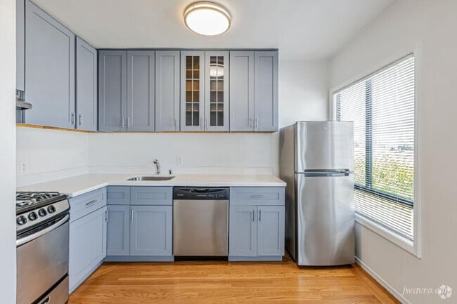 Building Photo - 50 Terra Vista Ave Unit 7-15 Rental