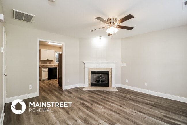 Photo - 1813 Savannas Run Dr