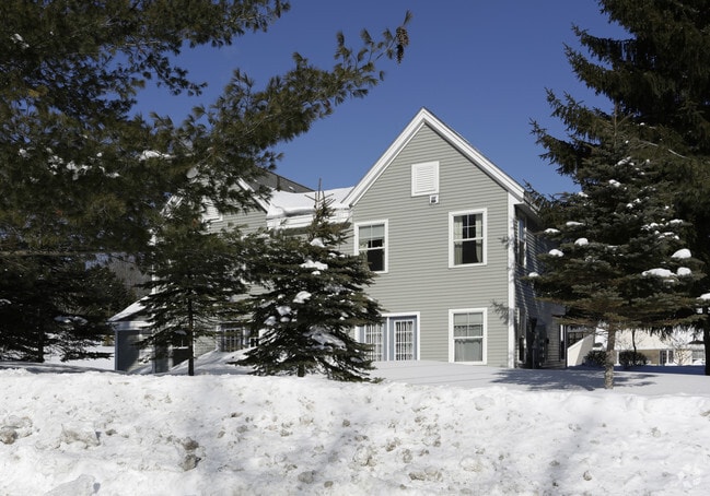Photo - Varney Square Apartments
