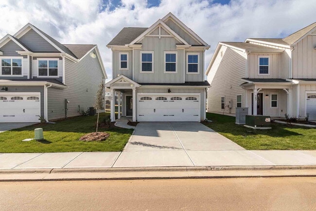 Building Photo - Maret Cove