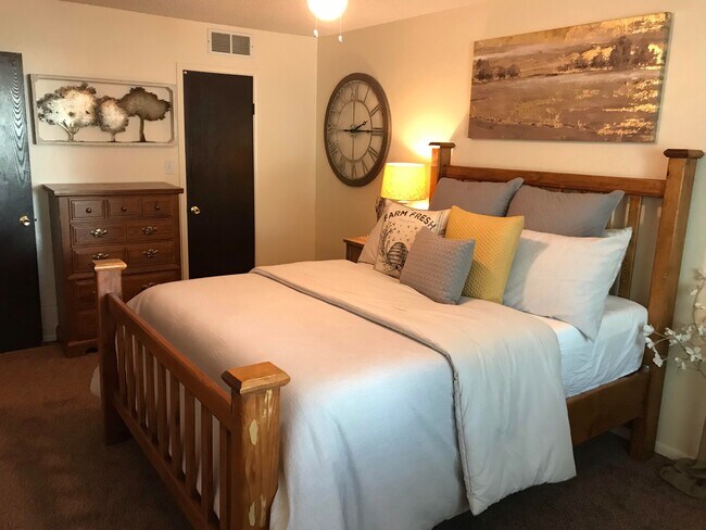 Photo - Sagebrush Cheyenne Apartments