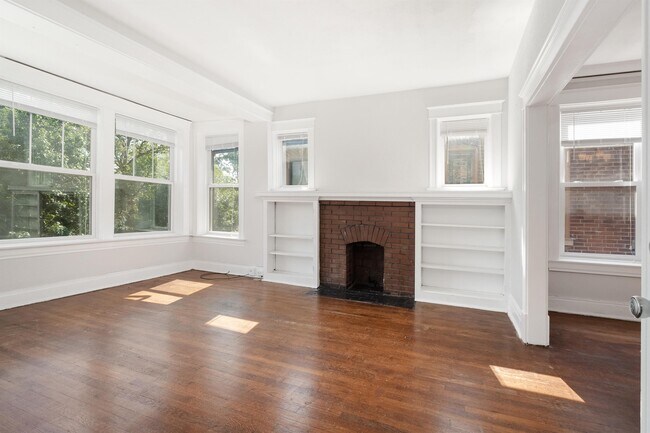 4151 Shaw Blvd Unit 4151 2nd Floor