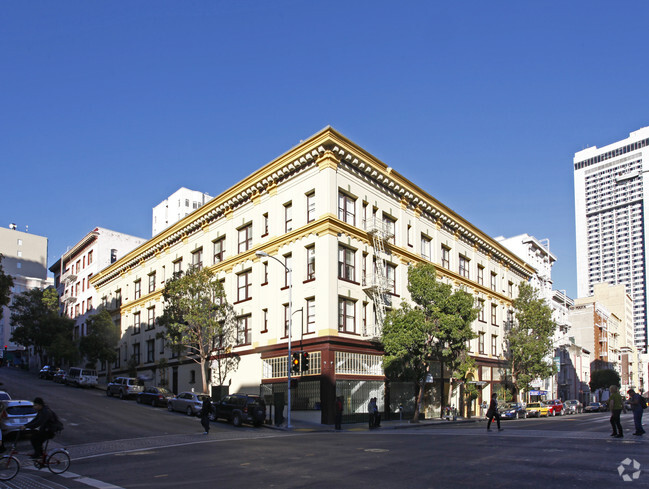 Photo - Arlington Hotel Apartments