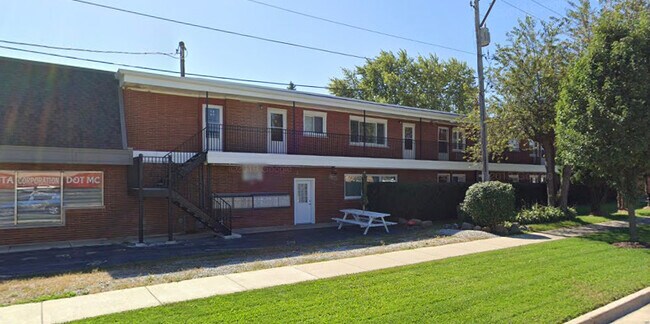 10700 S Roberts Rd C  