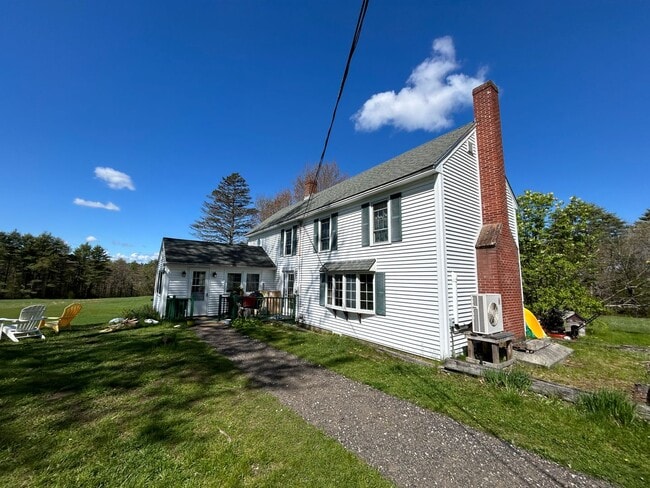 Authentic 3 bedroom New England Colonial! ... - Authentic 3 bedroom New England Colonial! ... House