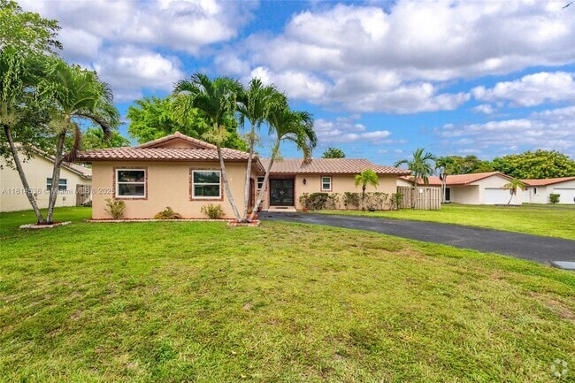 Building Photo - 10655 NW 42nd Dr Rental