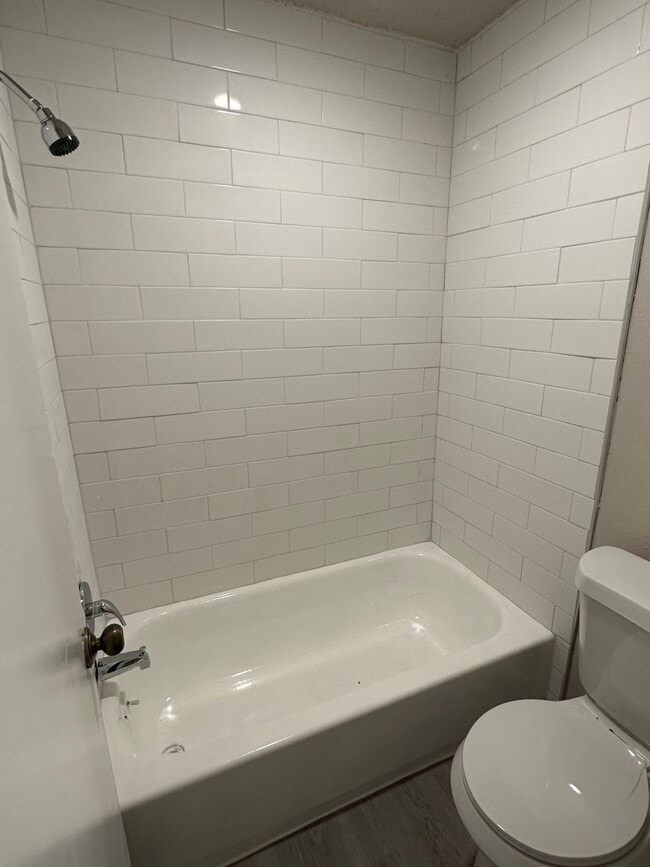 Photo - The Coachlight Apartments