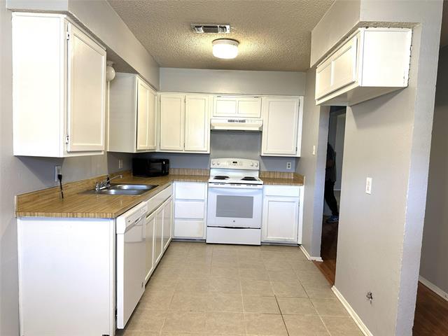 Photo - 719 Windcrest Dr