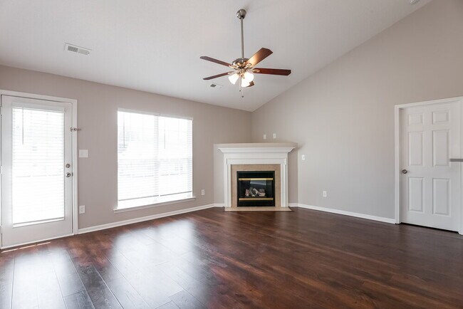 Photo - 8248 Fox Swamp Rd