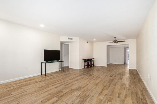 Photo - 13023 W Beardsley Rd