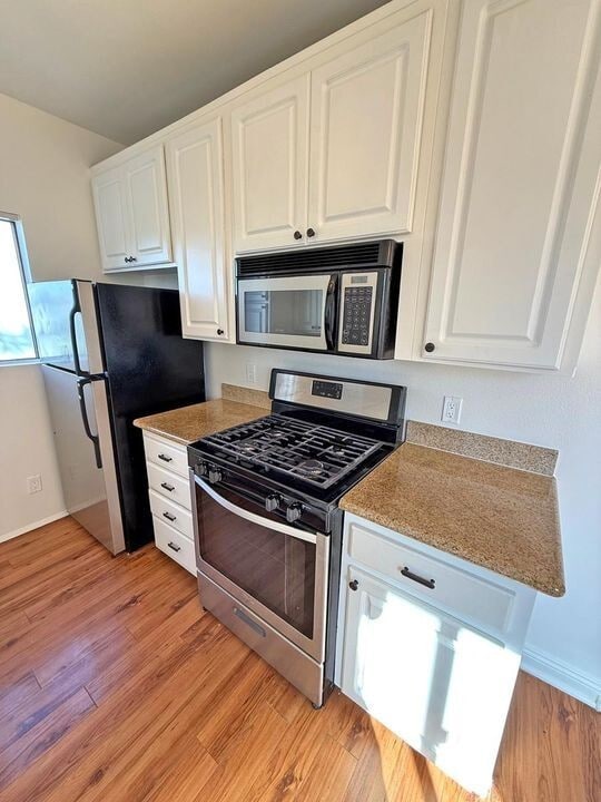 Photo - 5000 Whitsett Ave Unidad 202