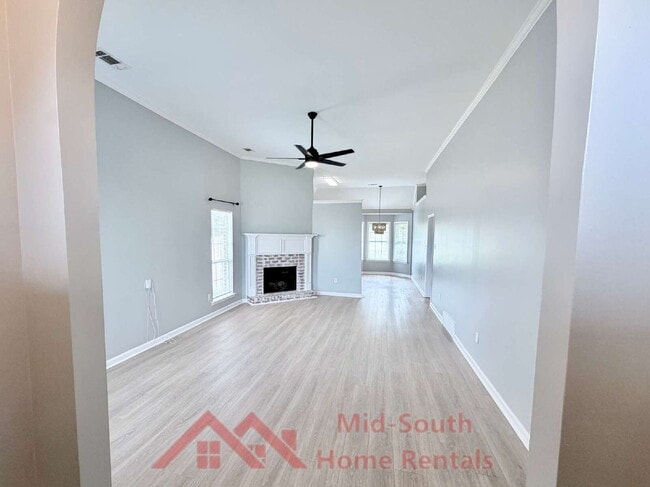 Photo - 434 N Ericson Rd