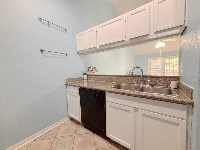 Photo - 8055 Cambridge St Unit 16