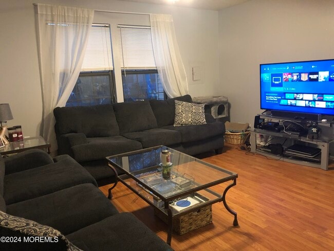 Photo - 106 Daffodil Dr